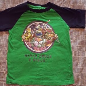Kids size:7 TMNT t-shirt